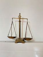 Balance en laiton ancienne