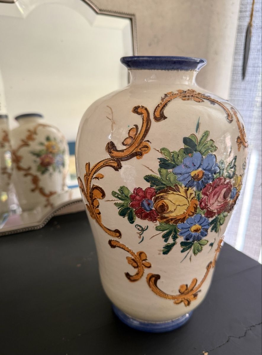 Vase & Récipients: Vase décoratif vintage avec fleurs – D'occasion à Agiez par Beve15 1