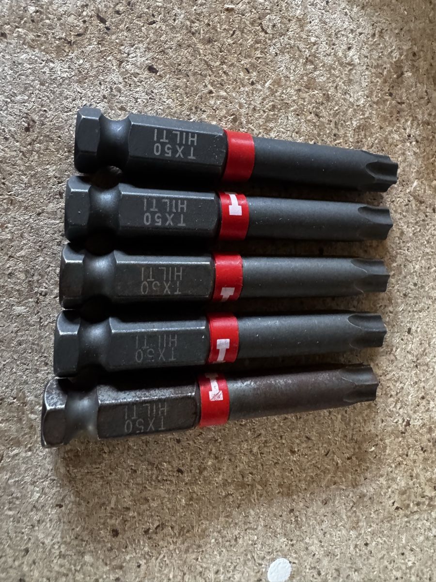 Hilti Perceuses: Hilti TX50 Bits 5 Stck. NEU!! – Neuf (Voir description) à Uezwil par sev_2f5k