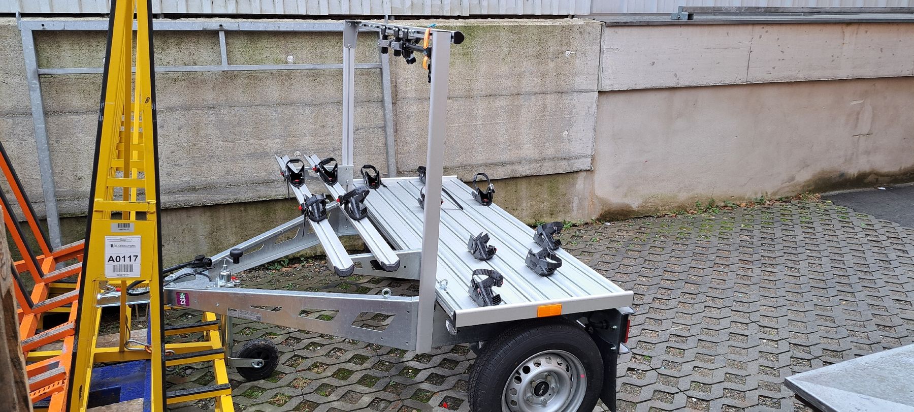 Anhänger: Velo Transport Anhänger – Gebraucht aus Zürich von WN-Metallbau
