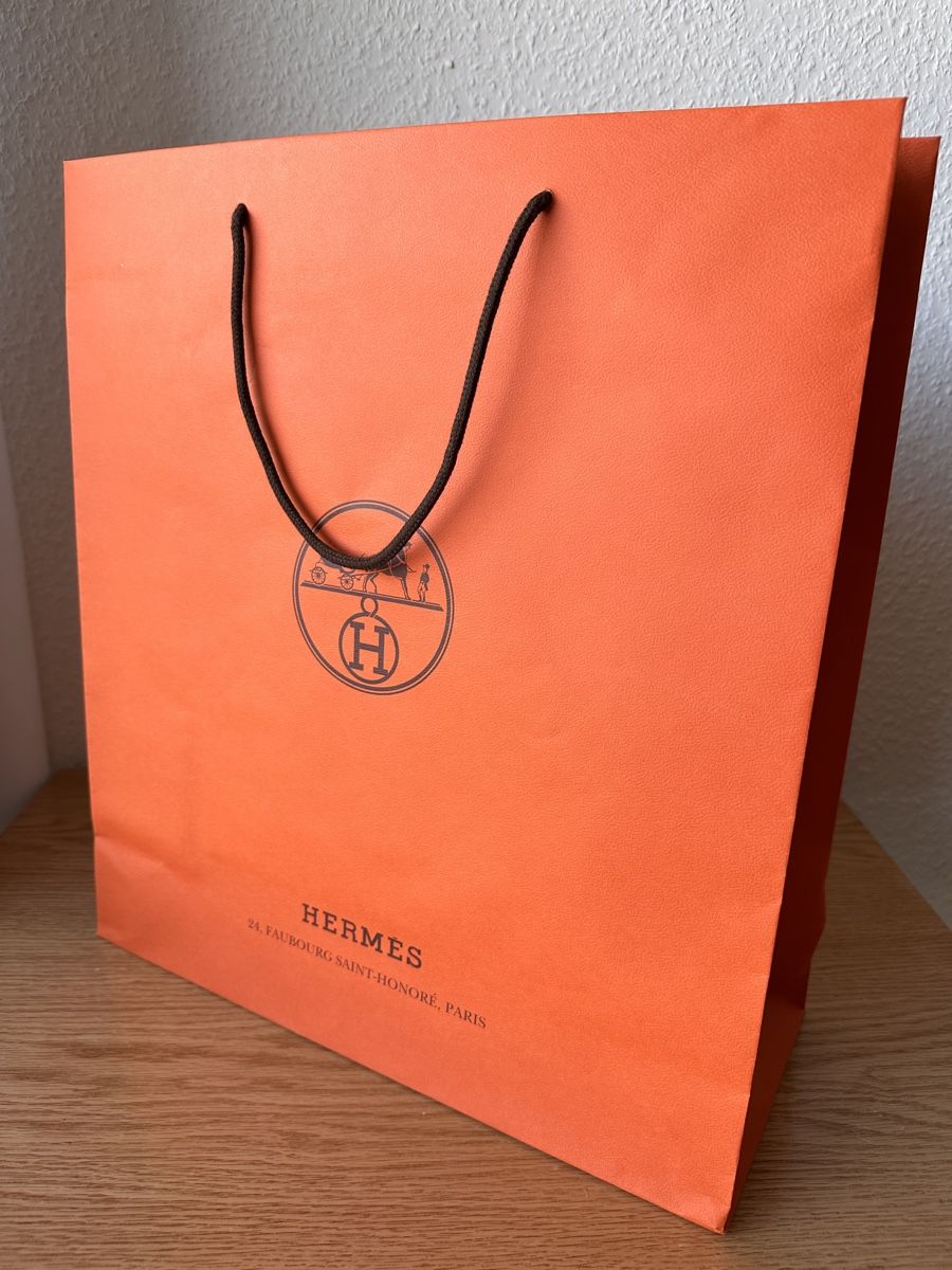 Hermès Borse: Original Hermès shopping paper bag – Nuovo e nell'imballaggio originale da Carouge GE venduto da loveluxury