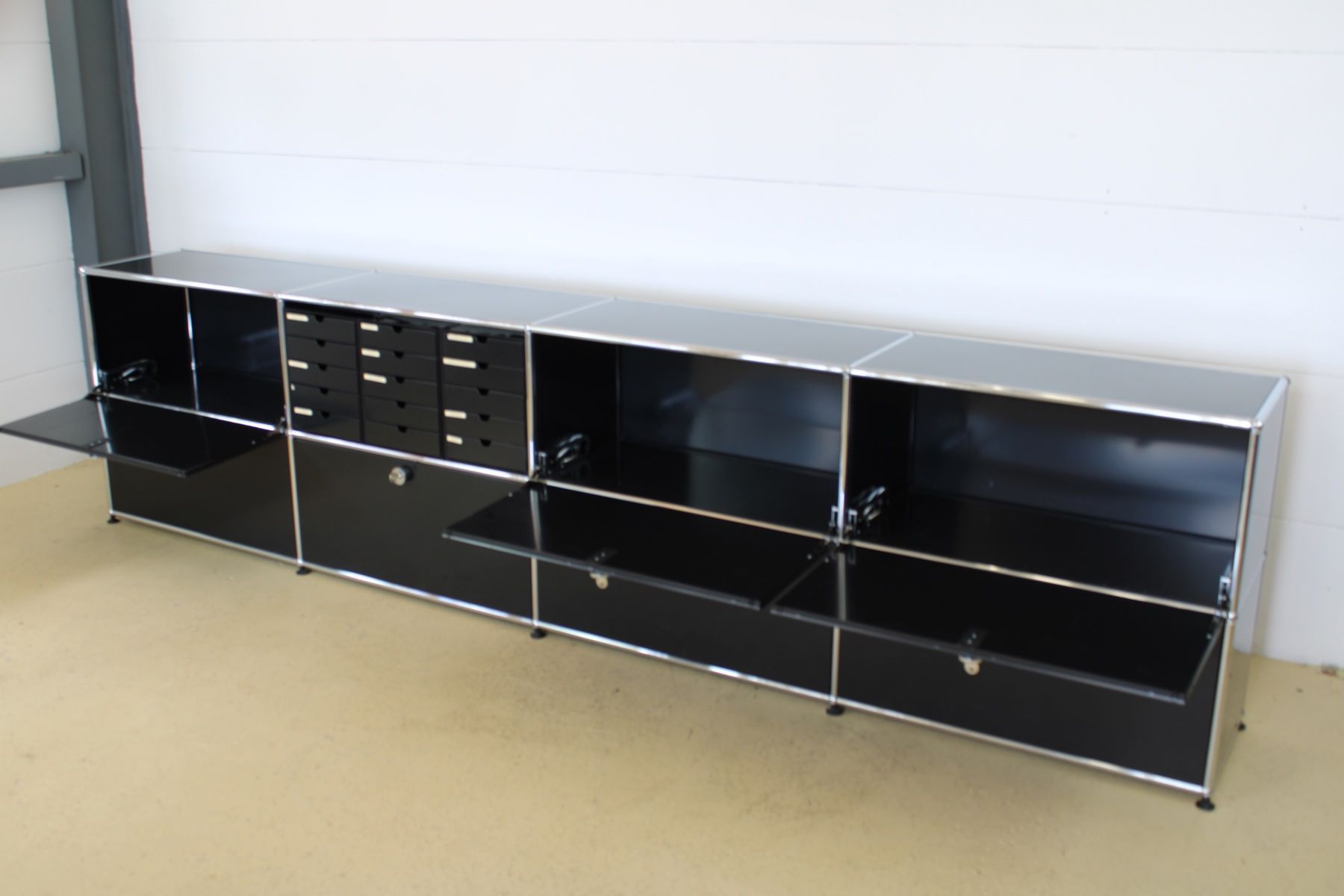 USM Cassettiere: Schönes USM Sideboard – Usato da Meinisberg venduto da atelier_TILIJA 2