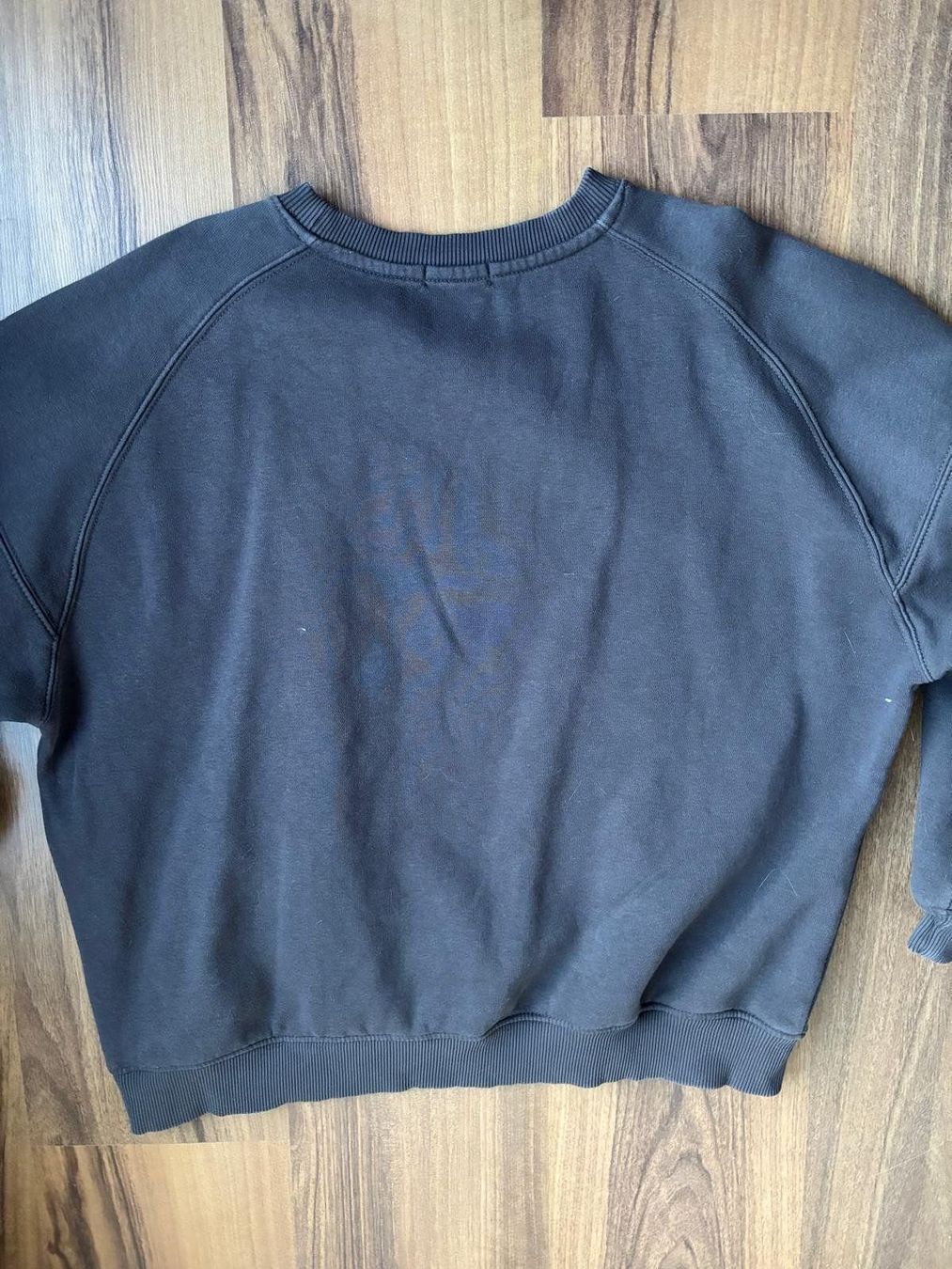 Maglioni & Felpe: Grauer Pullover mit Aufschrift – Usato da Hermrigen venduto da Tom777 2