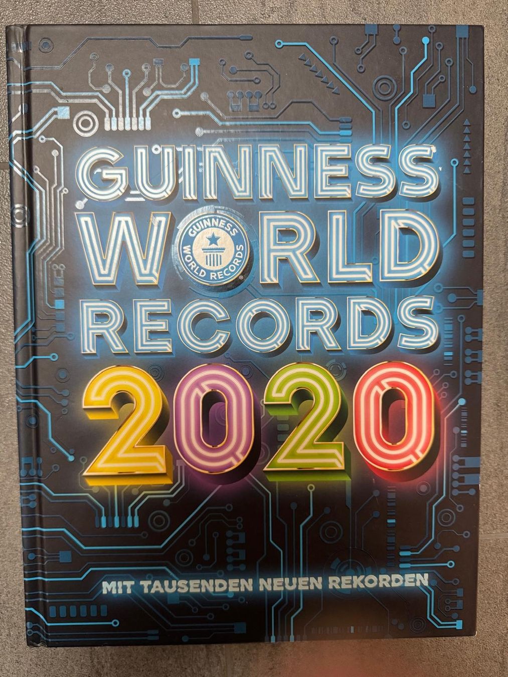 Libri: Guinness World Records 2020 – Usato da Hildisrieden venduto da volpe08