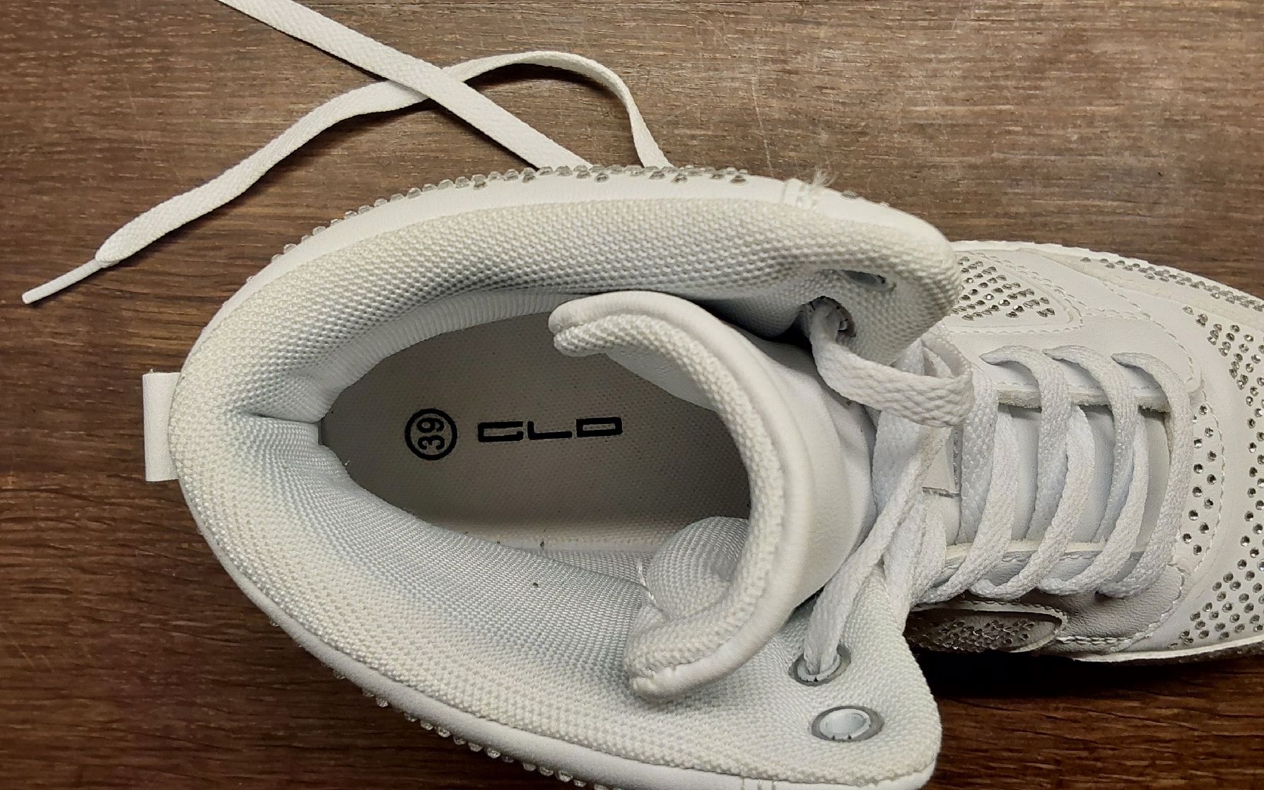 Graceland Damenschuhe: Sneakers Graceland 39 weiss – Gebraucht aus Köniz von scopello12 4