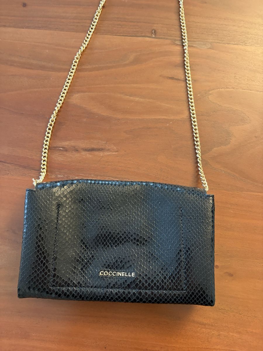 Coccinelle Borse da donna: Coccinelle Black Leather Chain Bag – Nuovo (secondo la descrizione) da Thalwil venduto da ste_jwm7 1