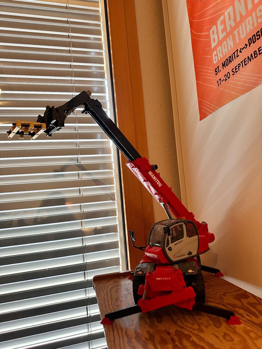 Bruder Giocattoli: Bruder Manitou Teleskoplader – Usato da Hasliberg-Reuti venduto da Migi79 7
