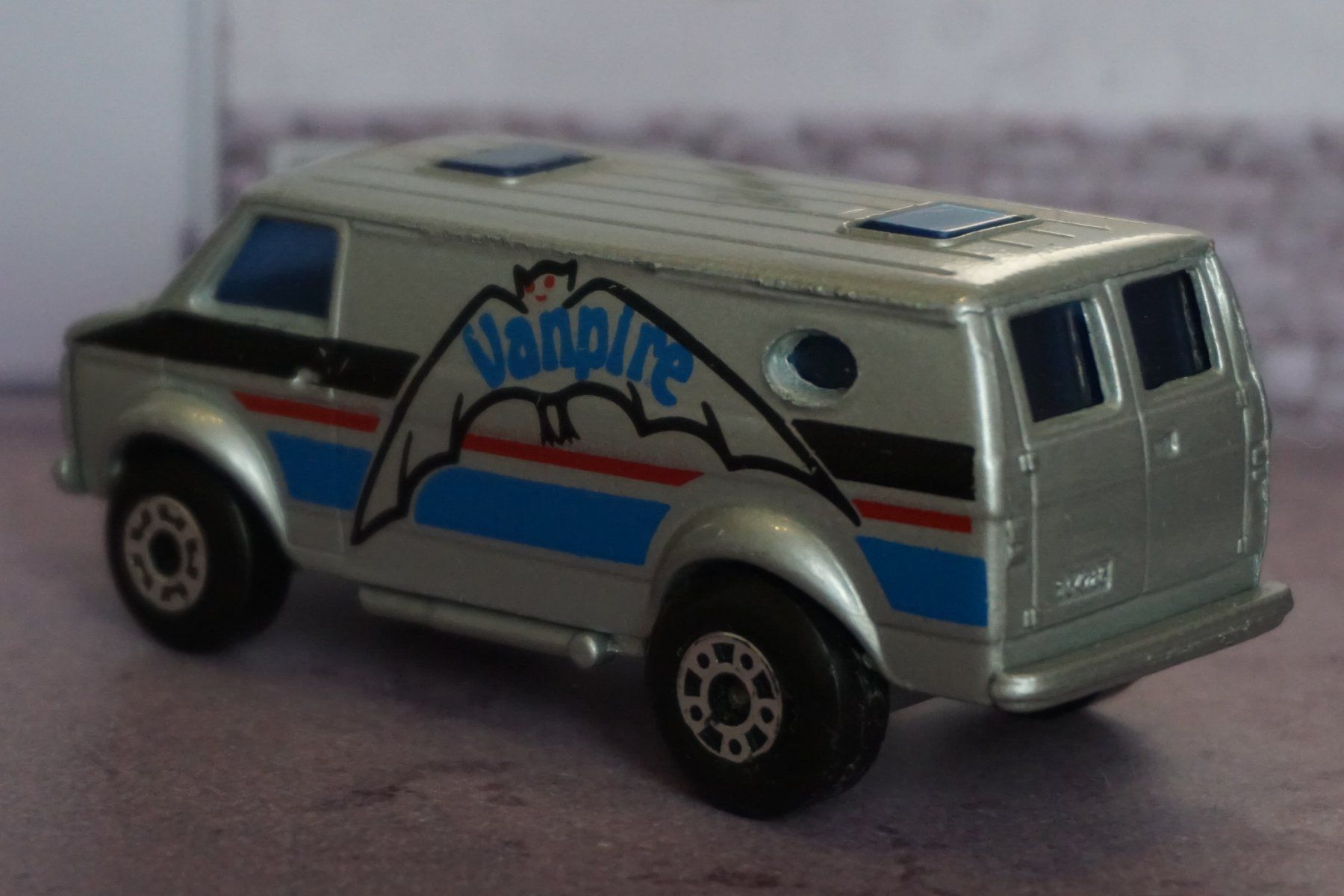 Matchbox Modellini d'auto: Matchbox Chevy Van Vanpire ALT COOL !!!!!!!!!!!!!! – Usato da Reiden venduto da Doppeldecker69 1