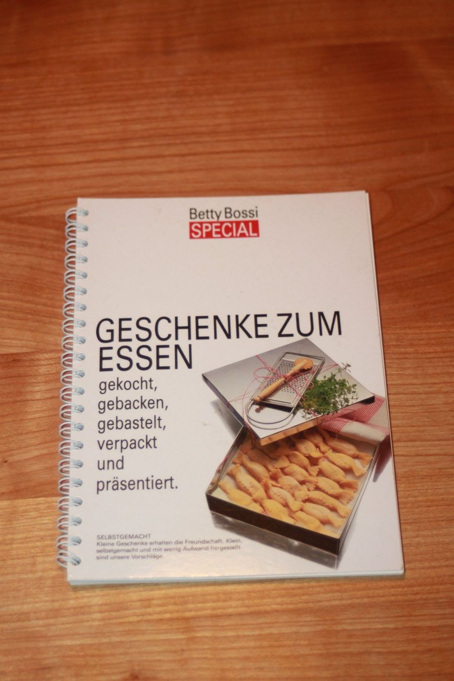 Libri: Betty Bossi: Geschenke zum Essen – Usato da Wenslingen venduto da Strick4Alpaca