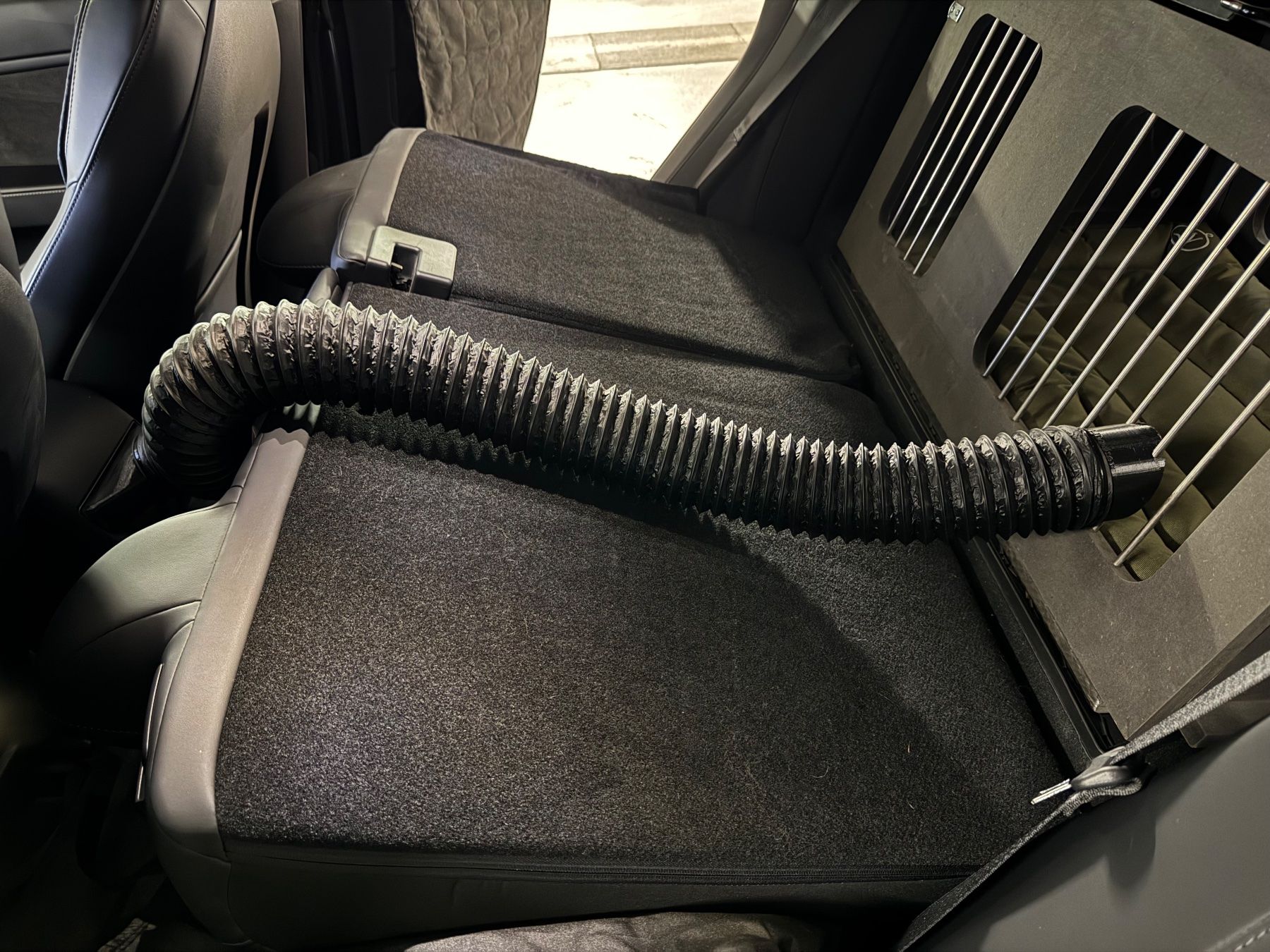 Cucce & Letti: Tesla Model 3 TM3-Hundebox – Usato da Wetzikon ZH venduto da nin_yjd7 8