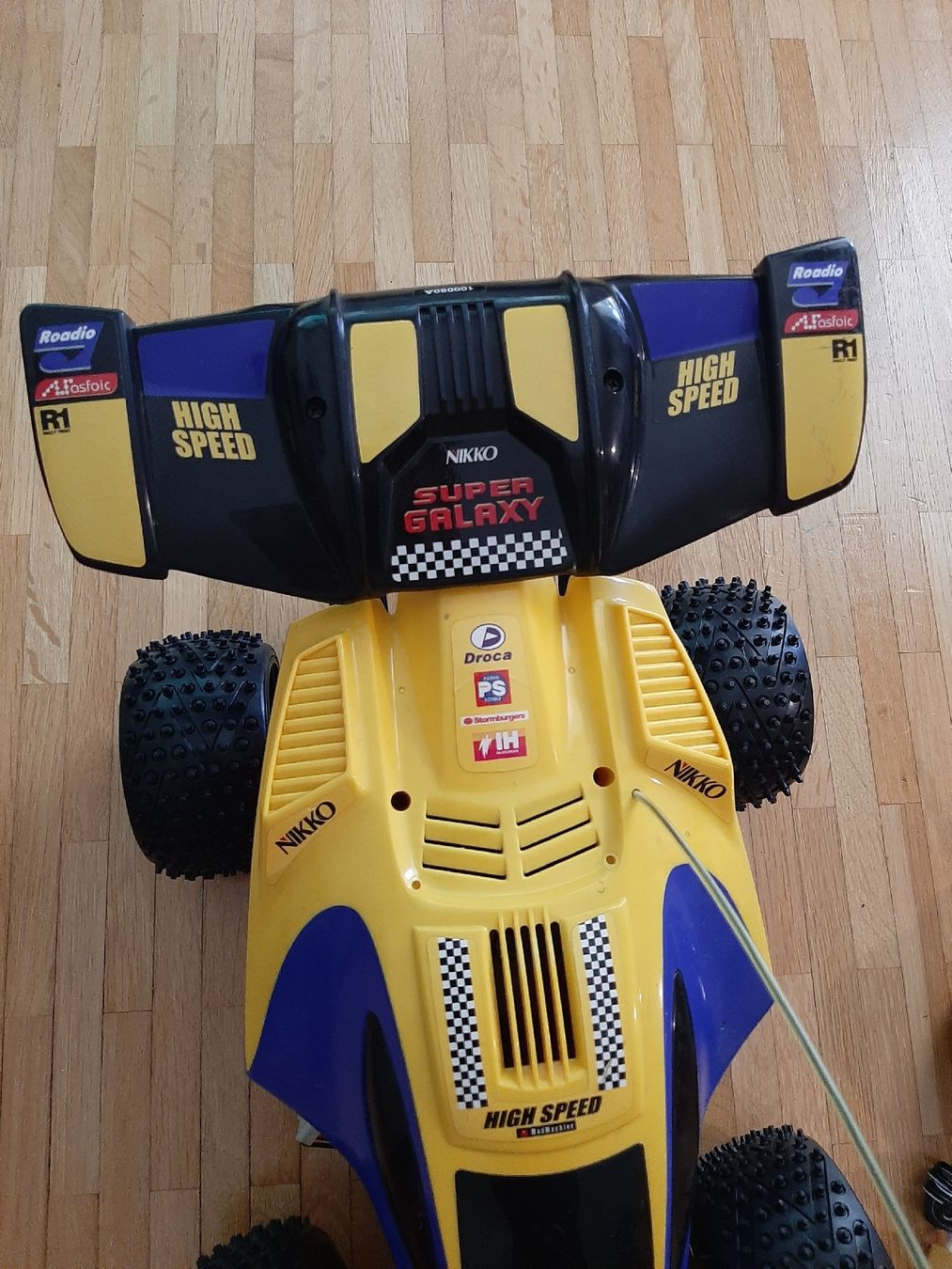 Nikko Modellismo RC: Grande Voiture de vitesse  télécommandée NIKKO – Nuovo (secondo la descrizione) da Petit-Lancy venduto da pecaesculca 2