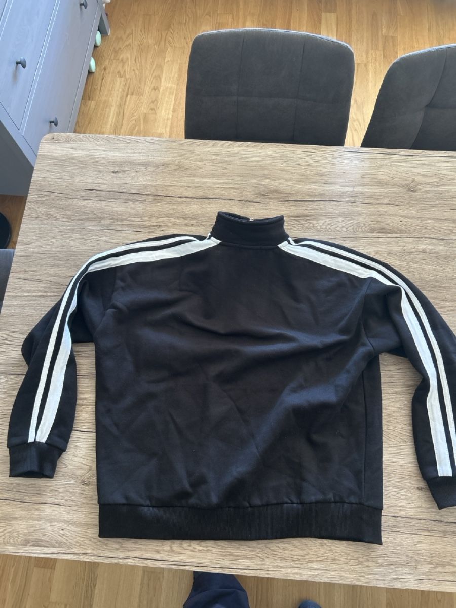 Vestes: Jacket veste jogging noire TW taille S – D'occasion à St-Sulpice VD par pat_2d7h 1