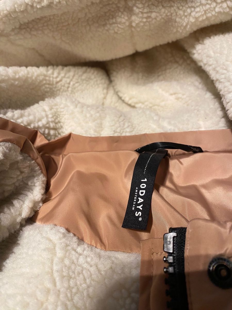Giacche: Jacke mit Kapuze, Grösse 34 Beige/Rosa – Nuovo (secondo la descrizione) da Basel venduto da zukk_ 3