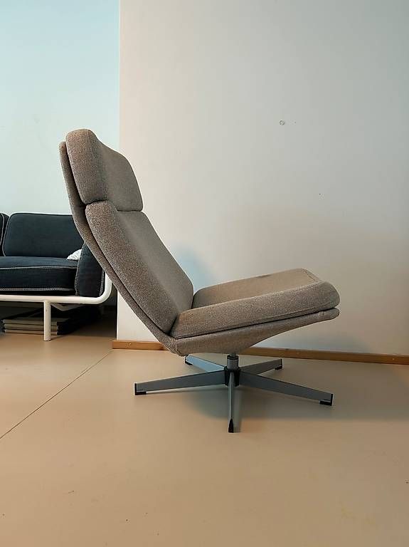 Poltrone: Vintage IKEA Drehsessel – Usato da Zürich venduto da Klancaster