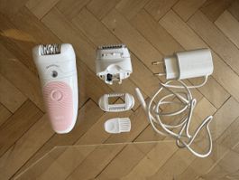 Braun Silk-épil 5 Epilierer mit Aufsätzen