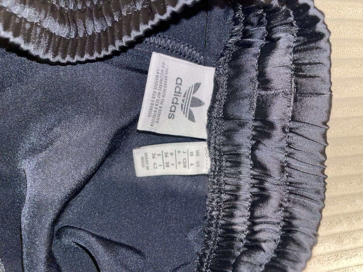 Adidas Pantalons: Adidas Trainingshose schwarz – Neuf (Voir description) à Glattfelden par Aura_X 3