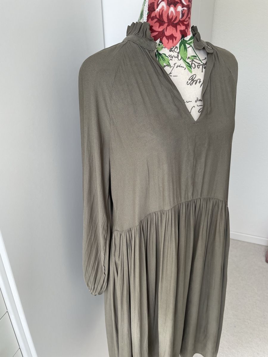 Vestiti: Kleid 38/40 SECOND FEMALE Olive – Usato da Zürich venduto da Pamuk04 3