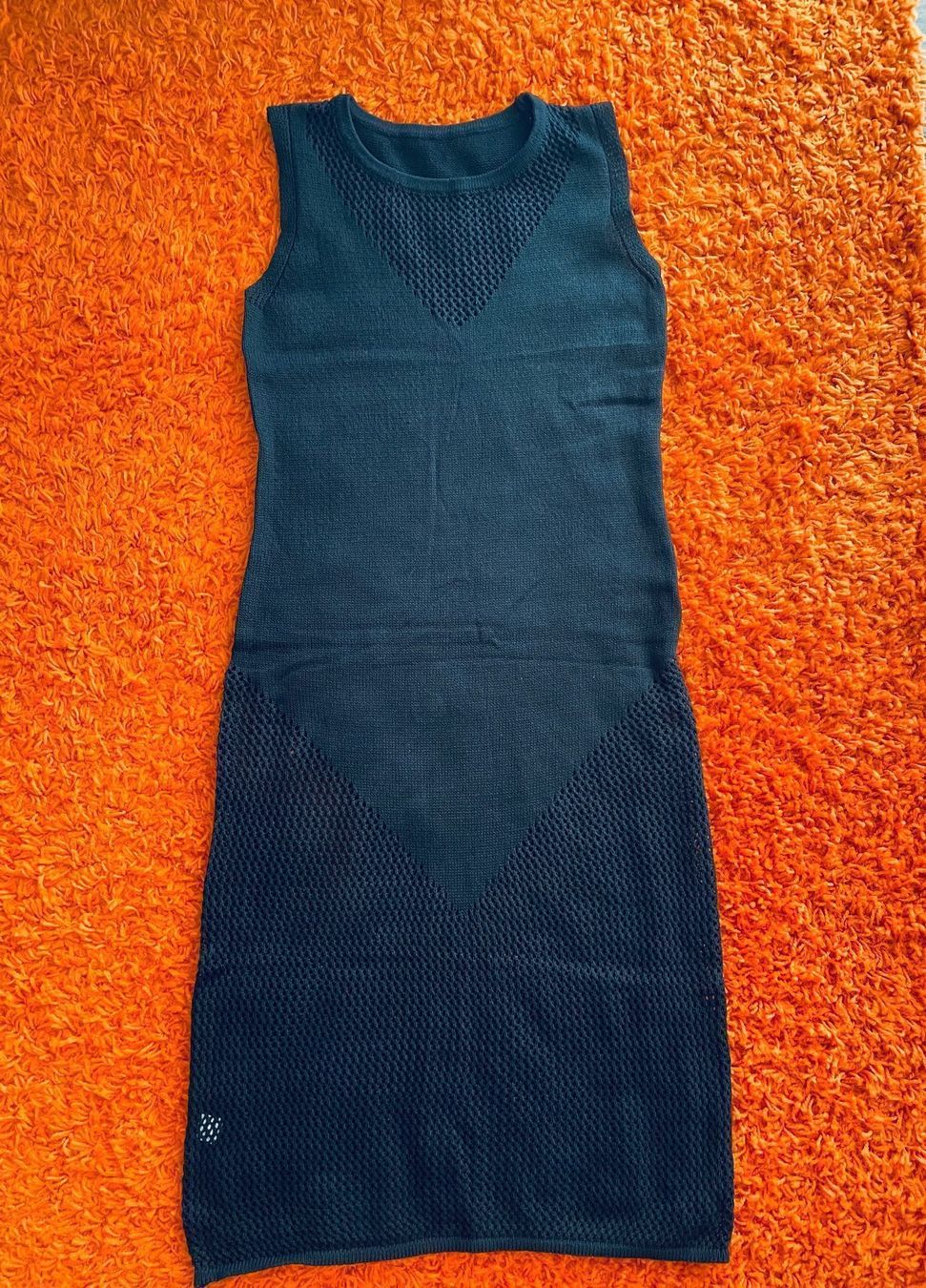 Vestiti: Schwarzes Kleid Fabrikneu – Nuovo e nell'imballaggio originale da Mühlethurnen venduto da Fudoshin1 5