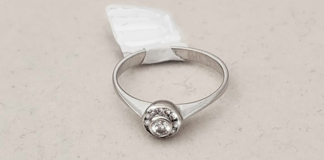 Bagues: Gold Ring mit Diamanten – Neuf avec emballage d'origine à Zürich par edu_kvc6 2