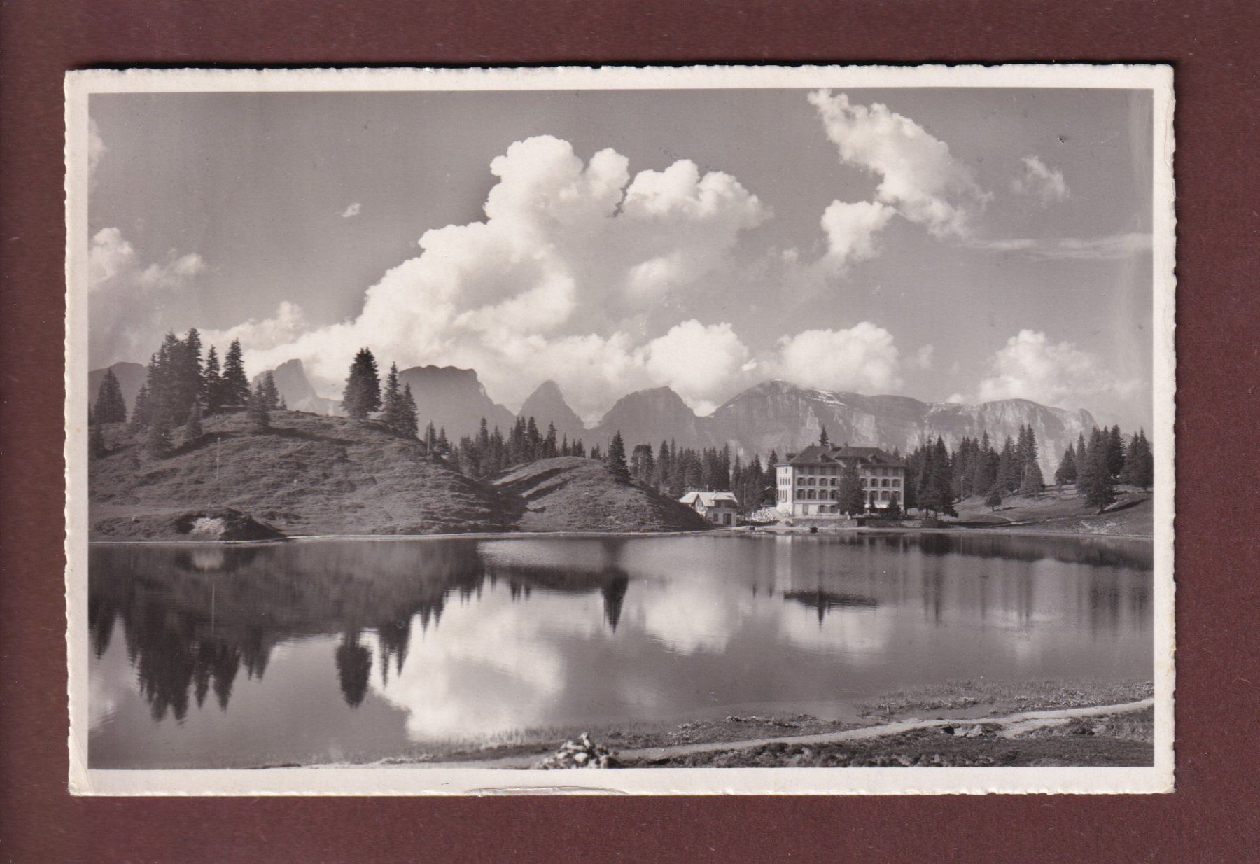 Cartoline postali: OBERTERZEN - Hotel Seebenalp - 1946 – Usato da Pully venduto da nicecards