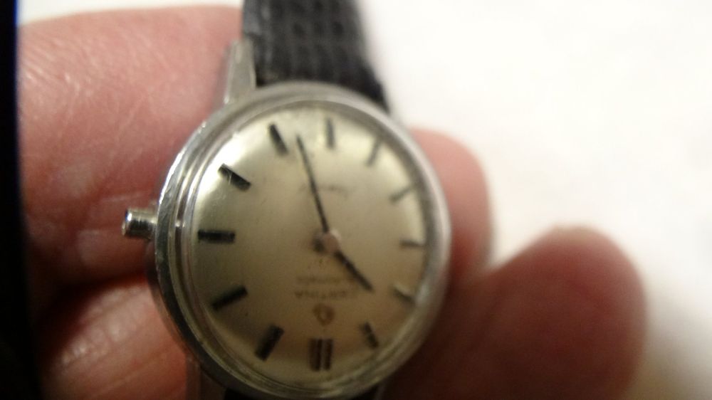 Certina Montres: CERTINA DAMEN SEHR KLEIN UHR.AUTOMATIC.SWISS MADE.NICHTLAUFT – D'occasion à zürich par ahmad01 7