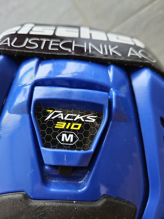 Caschi: CCM Hockey Helm, Grösse M – Usato da Wilderswil venduto da jcpbrink 3