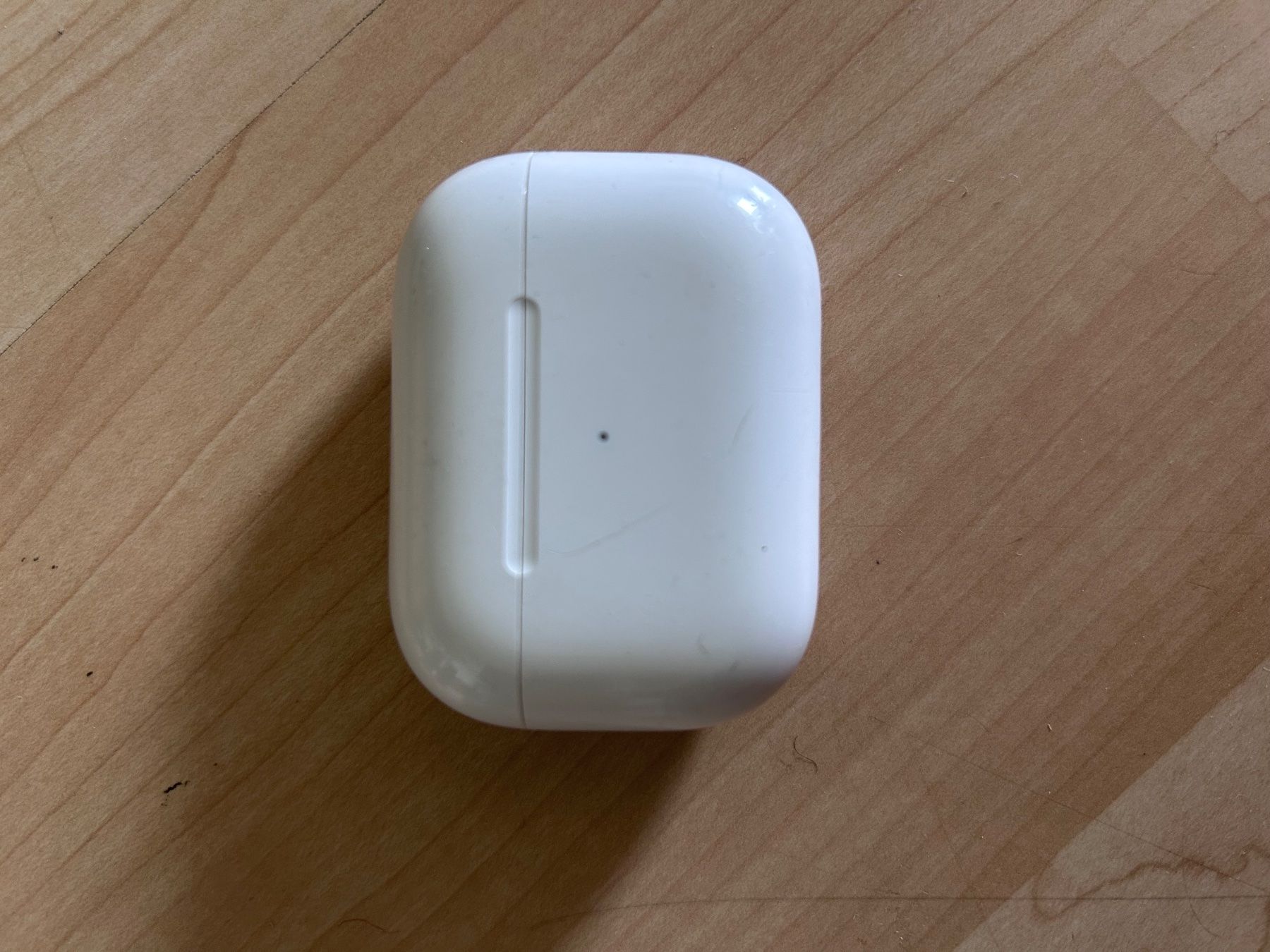 Kopfhörer: APPLE AirPods Pro 1 Charging Case – Gebraucht aus Zürich von rah_xnr8 1