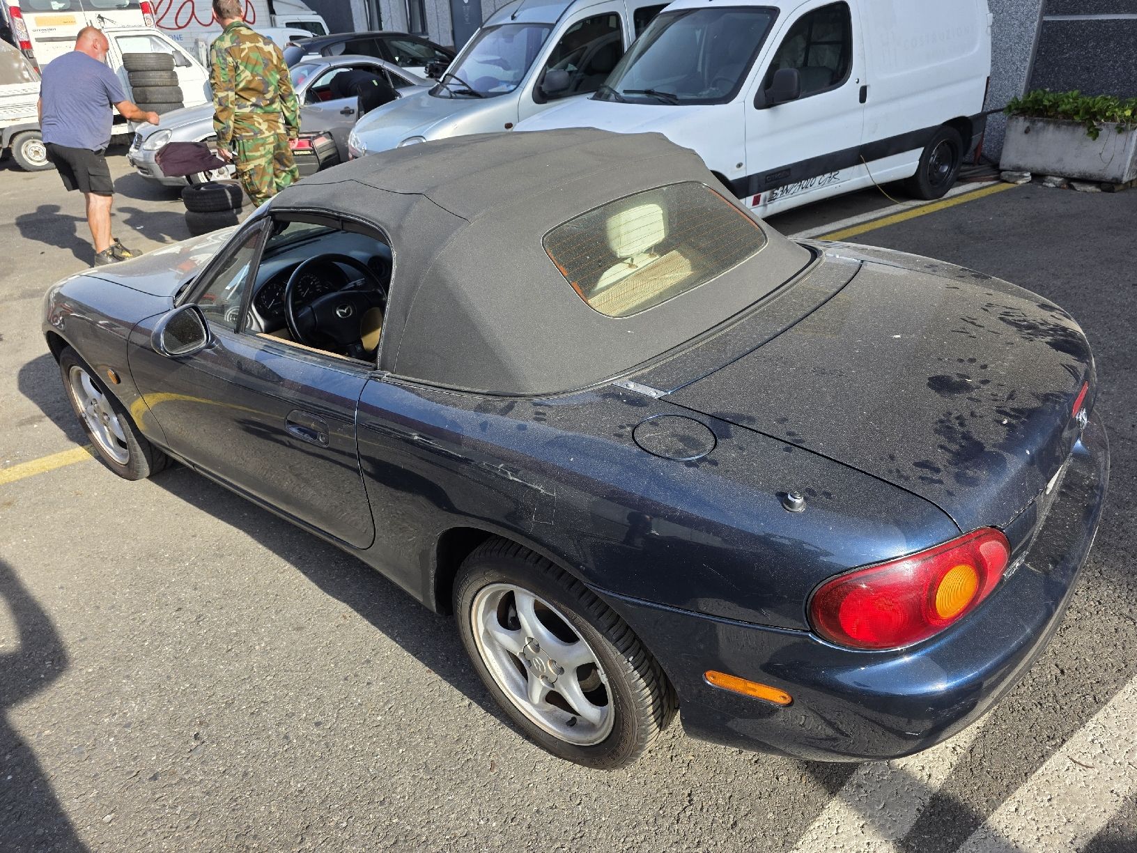 Mazda Automobili: Mazda MX5 1.6cc – Usato da Cadenazzo venduto da LuismacchineSagl 3