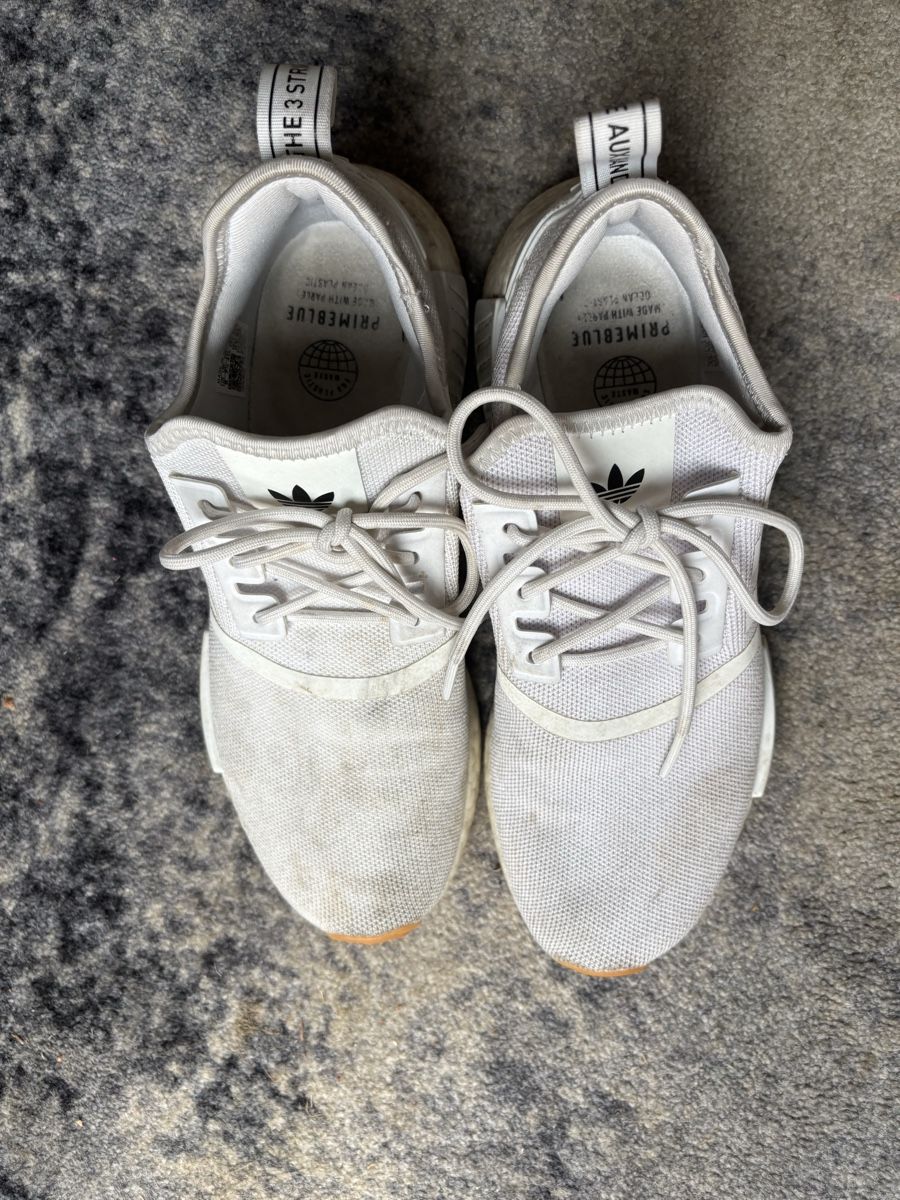 Adidas Herrenschuhe: Adidas Sneaker – Gebraucht aus Muttenz von Mosaik2008 1