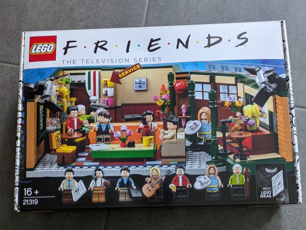 Lego Baukästen: Lego Friends Central Perk / n° 21319 – Neu und originalverpackt aus St-Cergue von