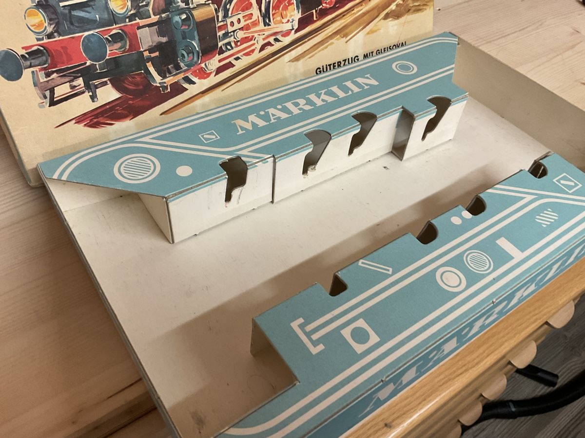 Märklin Modellini di ferrovie: Verpackung  – Usato da Wald ZH venduto da Sbbemilio 3