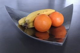Schale / Obstschale dreieckig, Aluminiumguss
