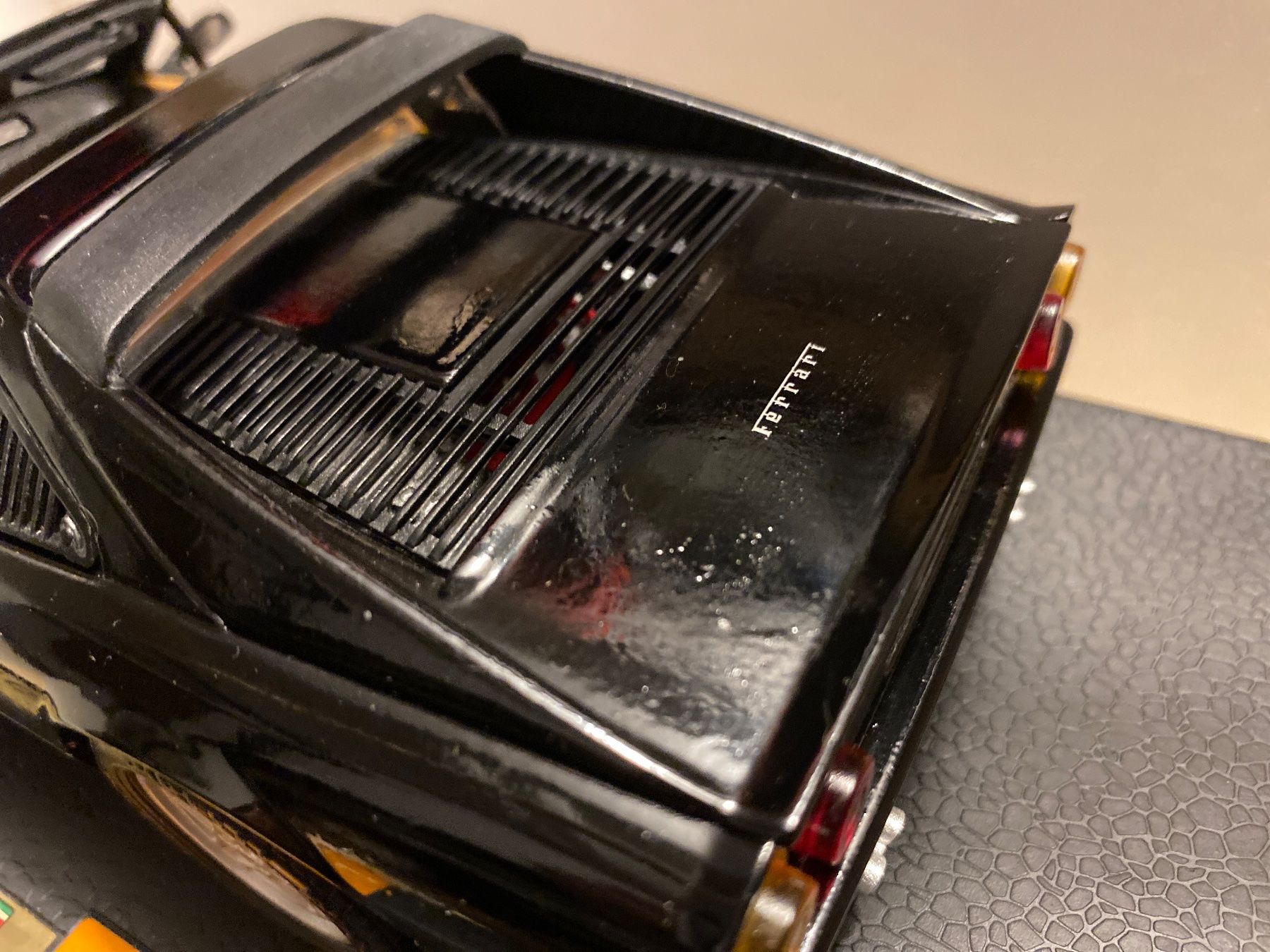 Ferrari Modellini d'auto: Ferrari 328 GTS 1/18 – Usato da Wohlen AG venduto da PrivatSammlung 5