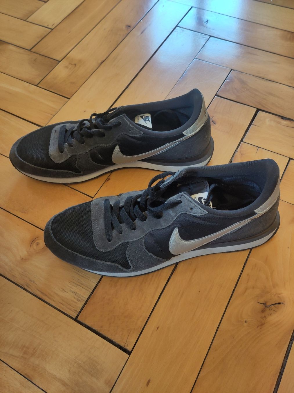 Nike Scarpe da uomo: Nike Internationalist schwarz/silber – Usato da Zürich venduto da Wilander75