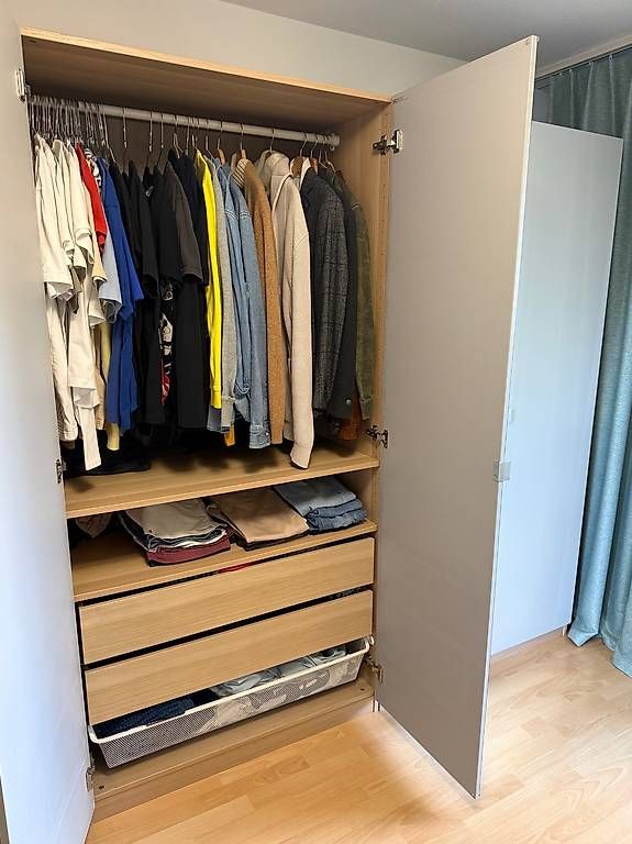 Ikea Armadi: Flexibler IKEA Modul-Kleiderschrank – Usato da Zürich venduto da zar_r5wy 2
