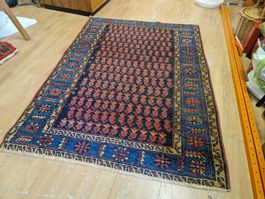 Orientteppich mit Blumenmuster blau rot guter Zustand