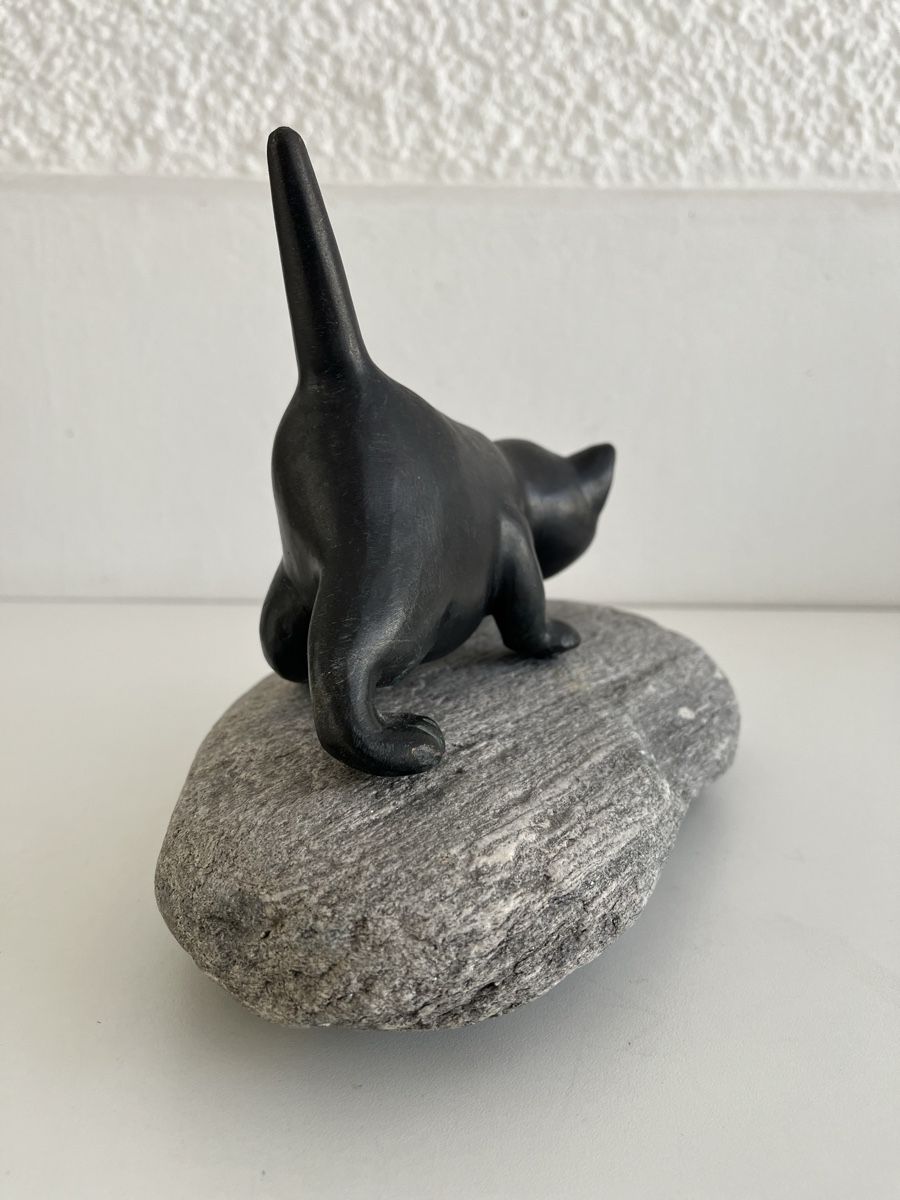 Statuette: Katze aus Metall auf Stein – Usato da Wetzikon ZH venduto da seli03 5