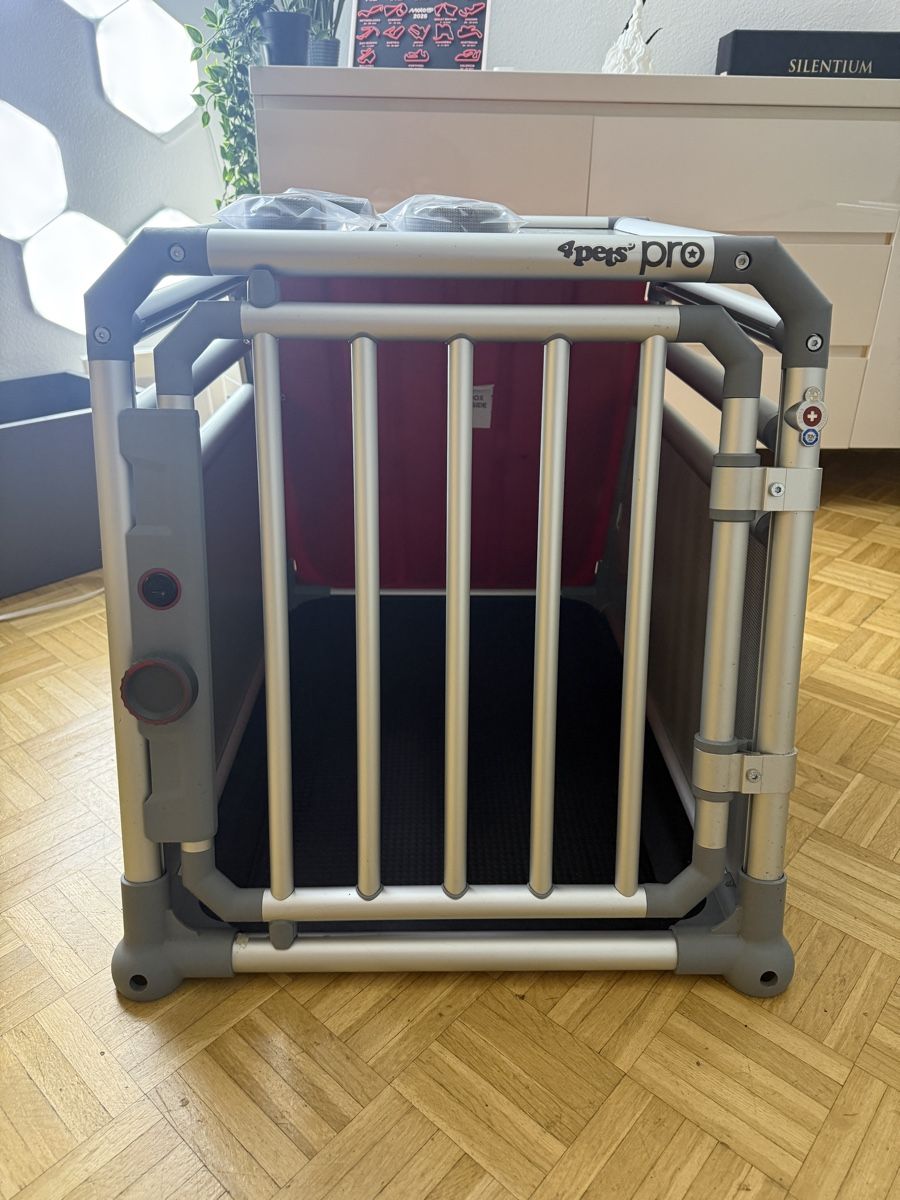 4pets Käfige, Transport & Sicherheit: 4 Pets Pro S Hundebox – Gebraucht aus Ebikon von Lasso2