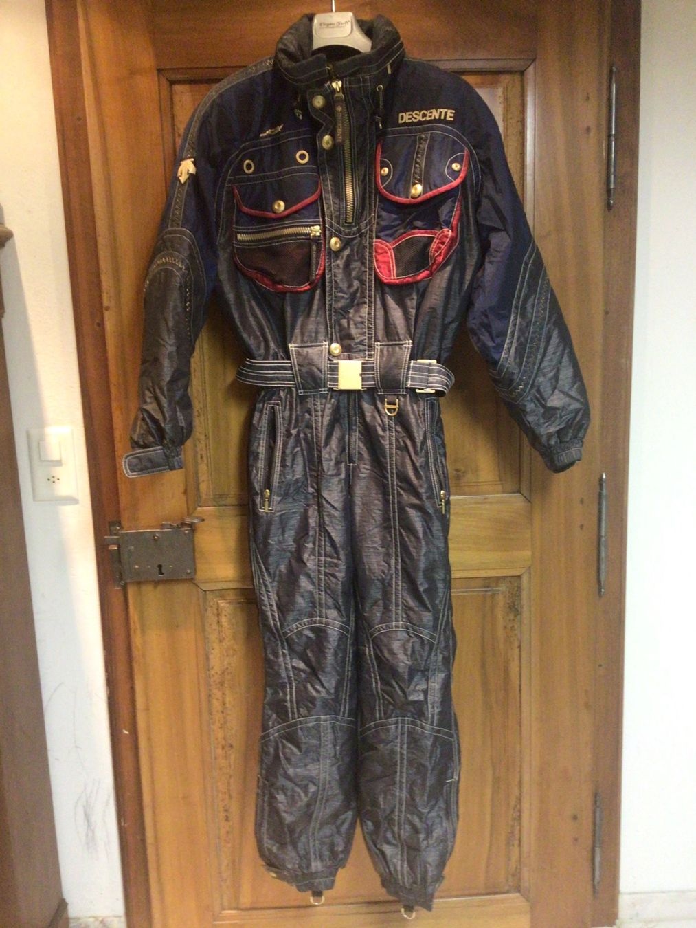 Costumes: Descente Skianzug – D'occasion à Schleinikon par Laegern99 1