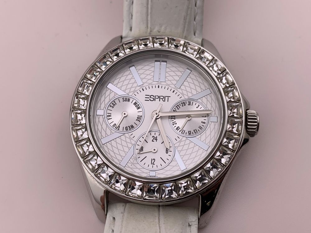 Achetez Montres Esprit en ligne • Livraison rapide sur