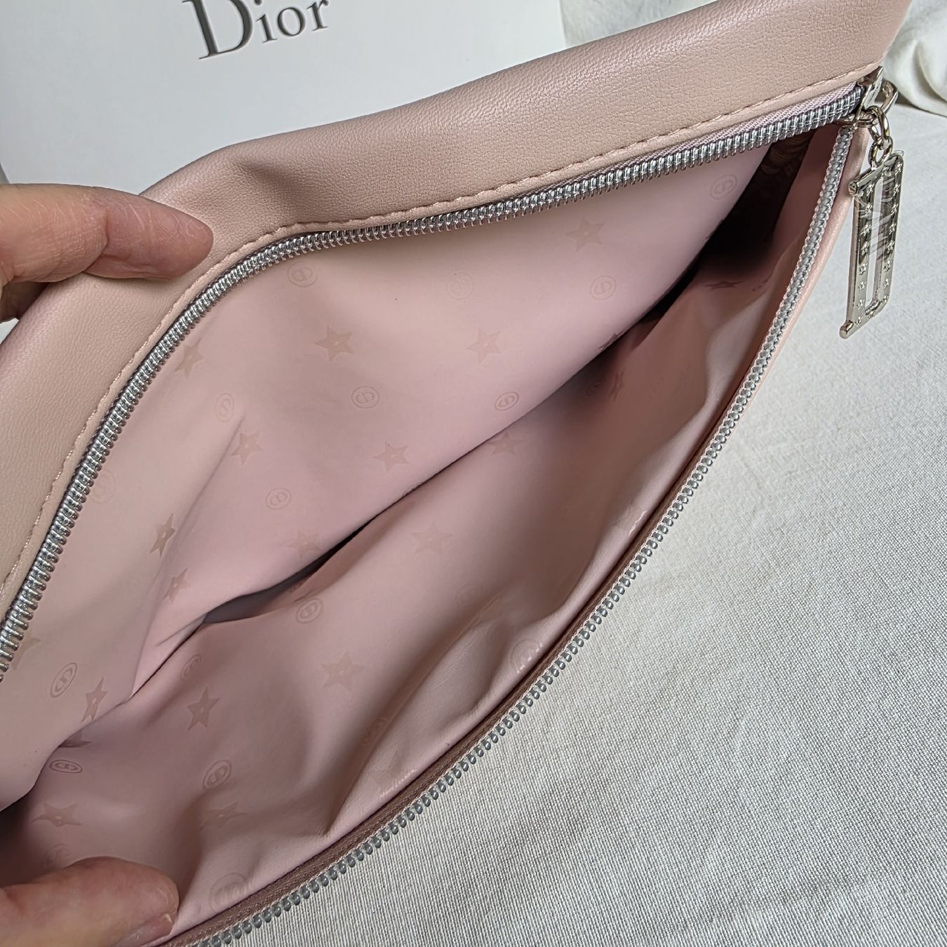 Dior Taschen für Damen: DIOR Clutch / Kosmetiktasche Neu – Neu und originalverpackt aus Zürich von LIMAR 4