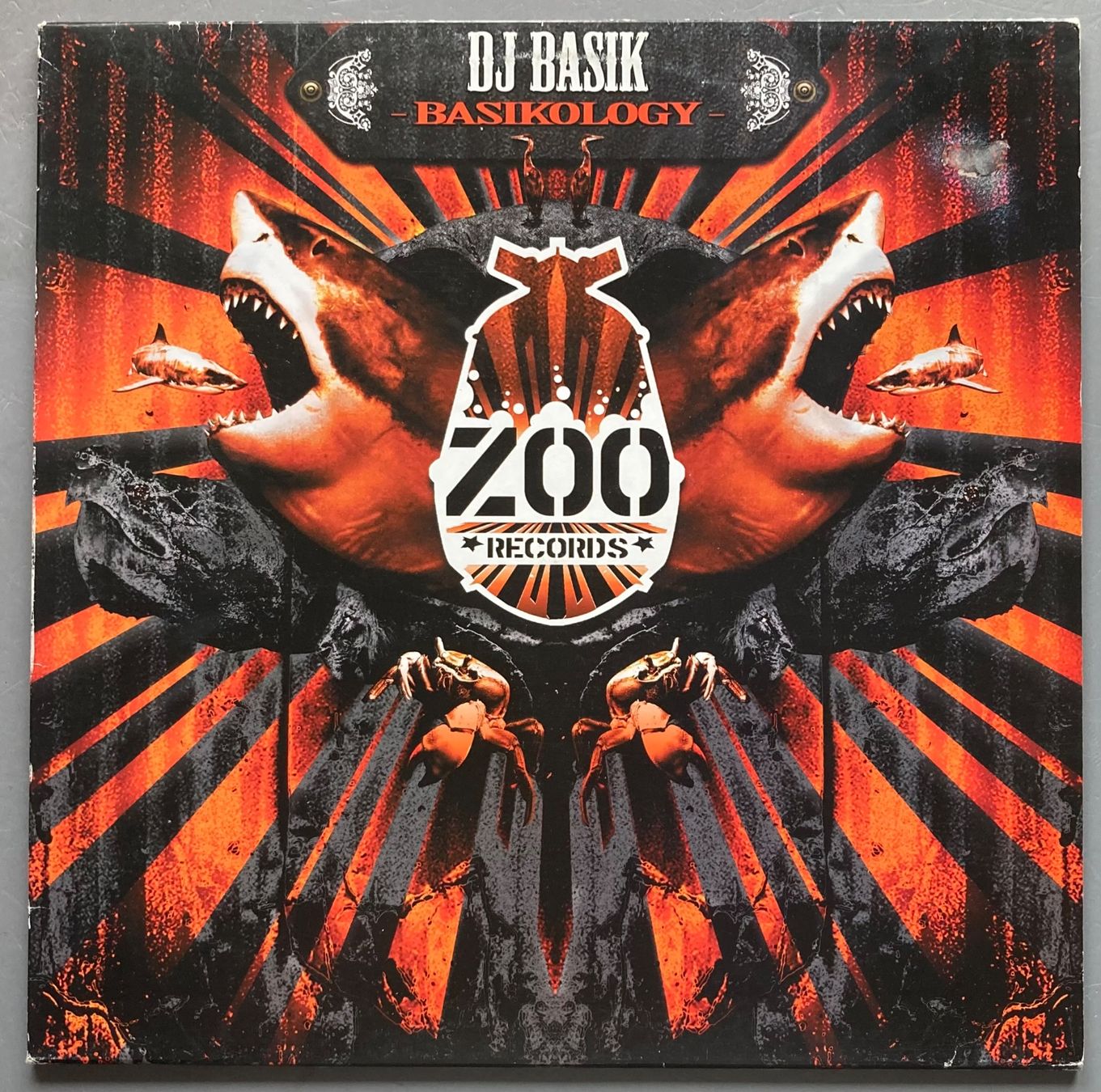 Vinyles: DJ BASIK - BASIKOLOGY – D'occasion à Poliez-Pittet par Newtown-Records