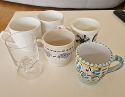 Vaisselle diverses - tasses à café et verre à pied