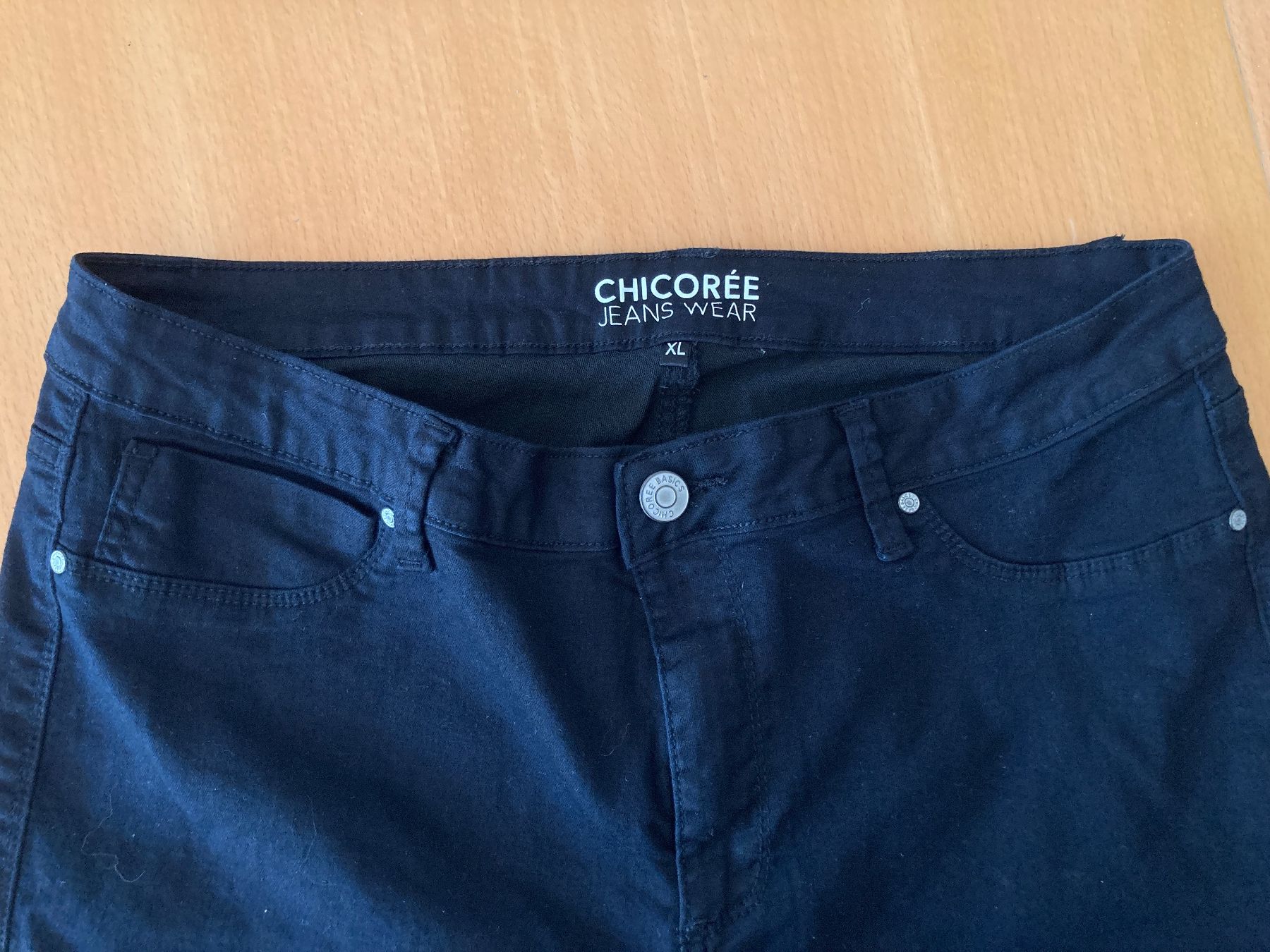 Pantaloni: 7/8 Hose von Chicorée, schwarz, ca. Gr. L – Usato da Gelterkinden venduto da froggy80 2