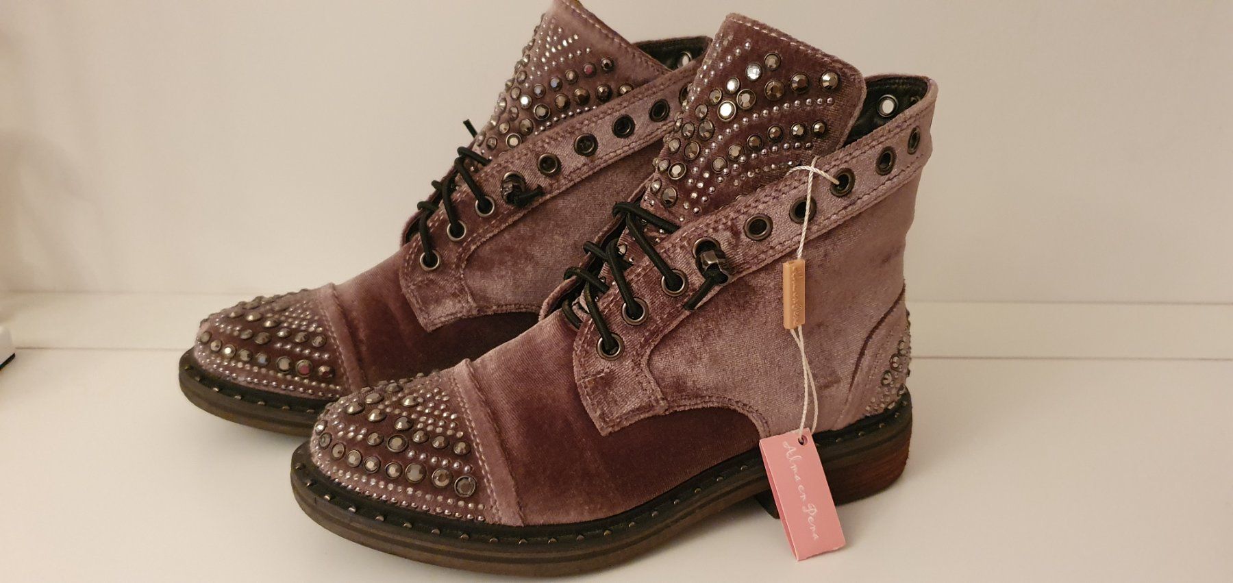 Scarpe da donna: Stiefelette Alma en Pena, Gr 35 Samt – Usato da Stansstad venduto da InStyle8 2