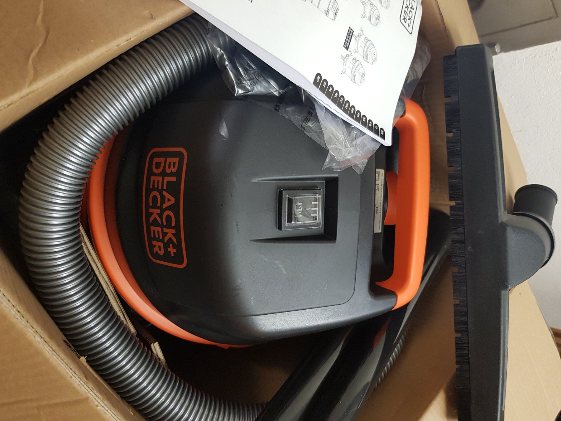 Aspirapolveri & Accessori: vacuum cleaner – Usato da Oberwil b. Zug venduto da jriobo 6