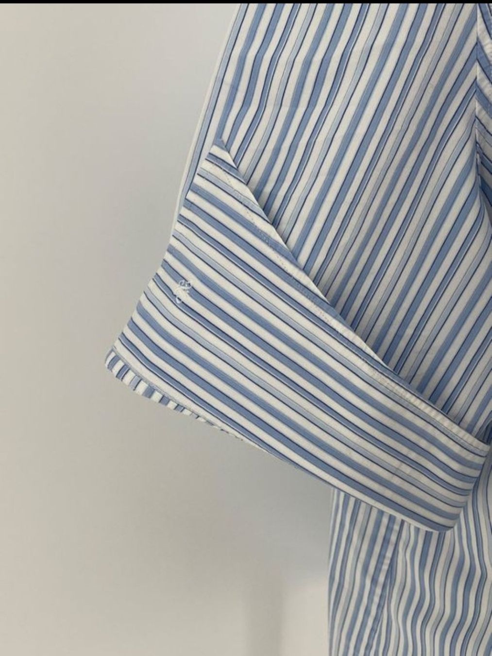Van Laack Blusen: Bluse Gr. 48 von van Laack blau /weiss gestreift – Gebraucht aus Zürich von mer_6tqg 1