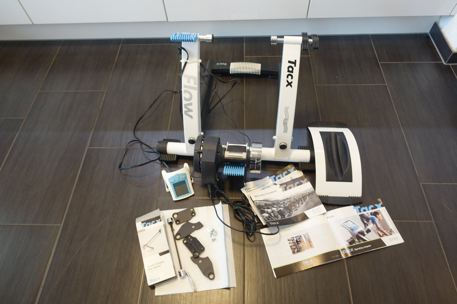 Vélos d'appartement: Hometrainer Flow mit Schnellspanner – D'occasion à Belp par Mazarron58