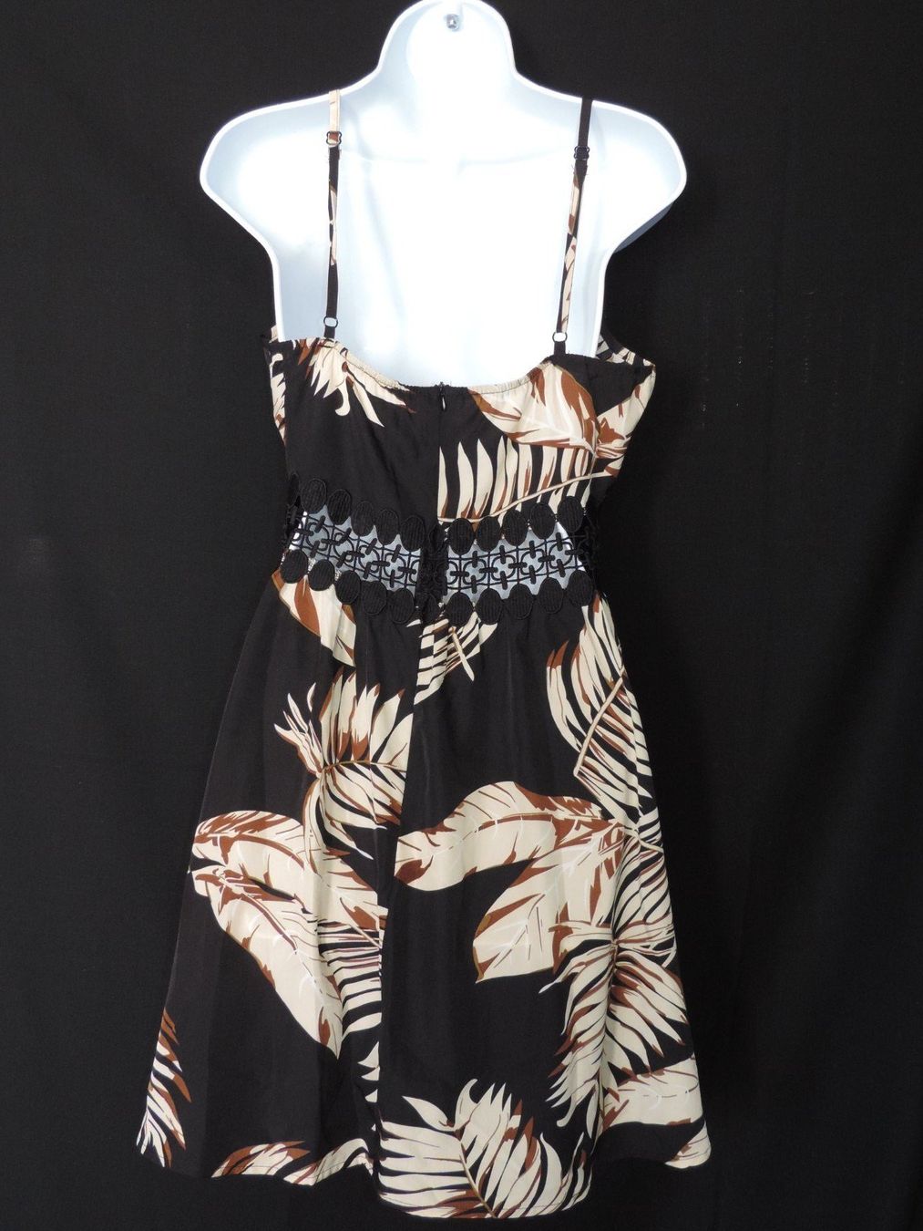 Kleider: jolie robe à fleur brun et noir – Gebraucht aus Genève von Axelle333 9