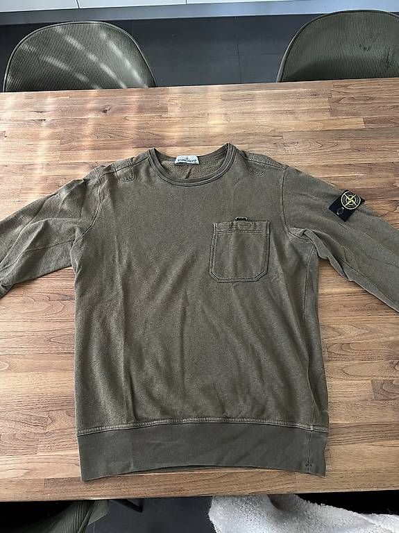 Stone Island Maglioni & Felpe: Stone Island Pullover in Olive Grün – Usato da Langenthal venduto da Cico77